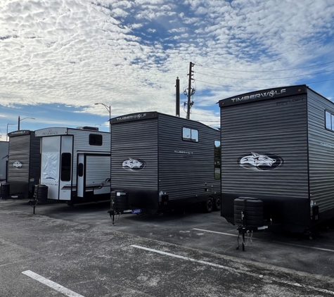 Camping World RV Sales - Kissimmee, FL