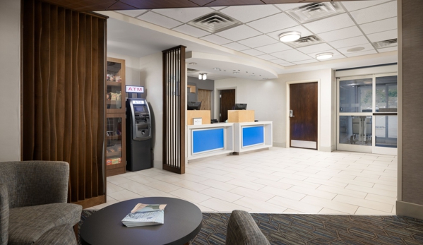 Holiday Inn Express & Suites Chattanooga-Hixson - Hixson, TN