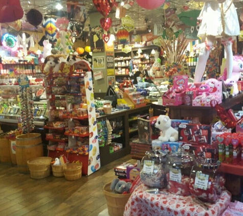 Powell's Sweet Shoppe - Laguna Niguel, CA