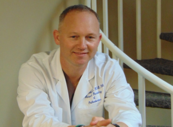 Ross Wyatt Anderson, DDS, FAGD, FICOI - El Campo, TX