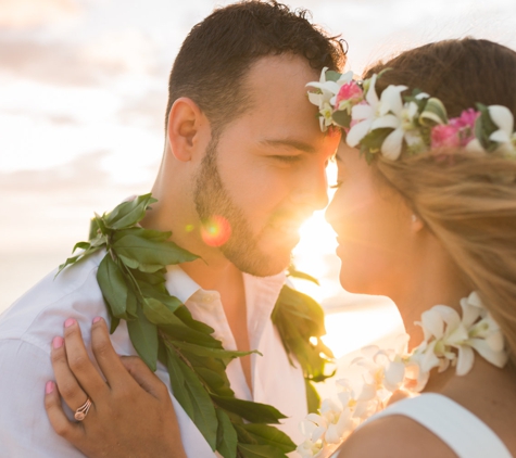 Simple Oahu Wedding