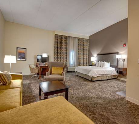 Hampton Inn & Suites Rockville Centre - Rockville Centre, NY