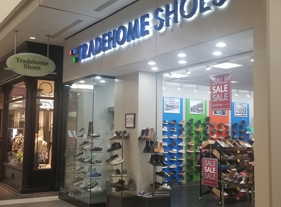 Tradehome Shoes - Franklin, TN