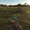Royal Palm Cemetery - Monuments