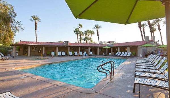 Palm Springs RV Resort - Palm Desert, CA