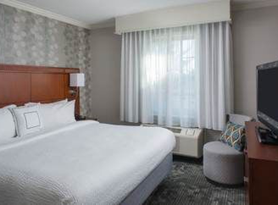 Courtyard by Marriott - Lowell, MA