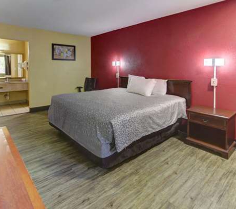 Econo Lodge - Virginia Beach, VA