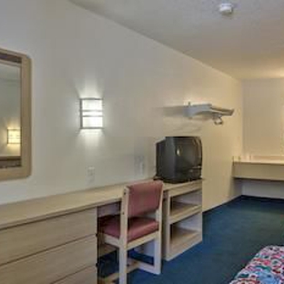 Motel 6 - Dothan, AL