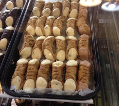 F. Monteleone Bakery - Brooklyn, NY