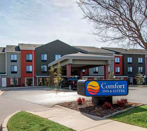 Comfort Inn & Suites Norman Near University - Norman, OK