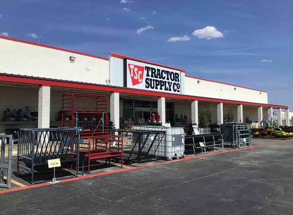 Tractor Supply Co - Graham, TX