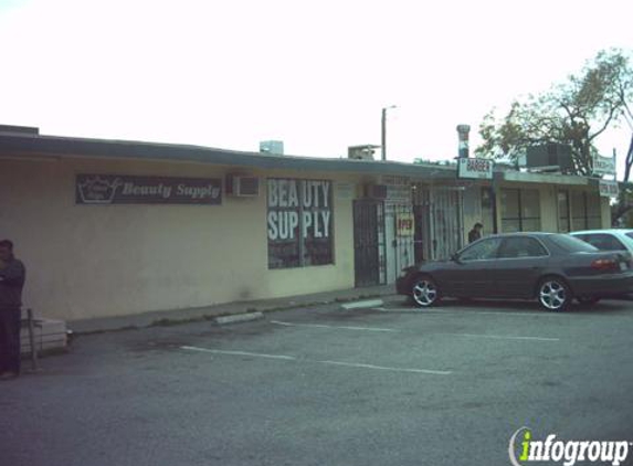 Crown Wigs & Beauty Supply - Pomona, CA