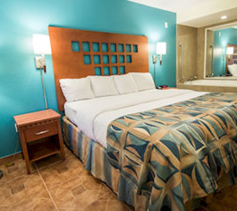 Rodeway Inn & Suites Fort Lauderdale Airport & Port Everglades Cruise Port Hotel - Fort Lauderdale, FL