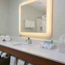 Holiday Inn Express & Suites Magnolia-Lake Columbia by IHG