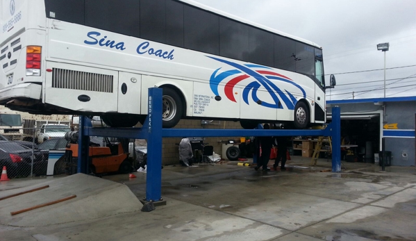 La Mobo Bus Service - Covina, CA
