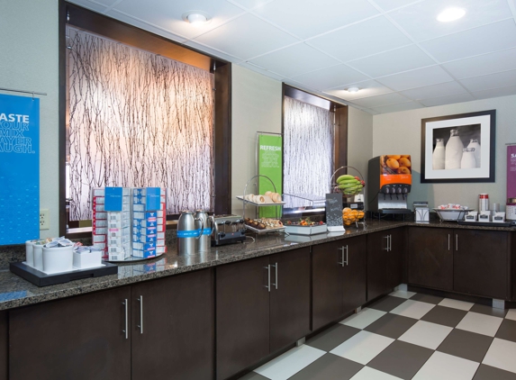 Hampton Inn Indianapolis-Ne/Castleton - Indianapolis, IN