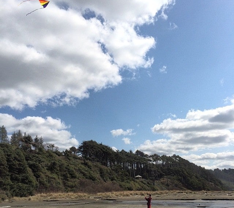 Seabrook Cottage Rentals - Pacific Beach, WA