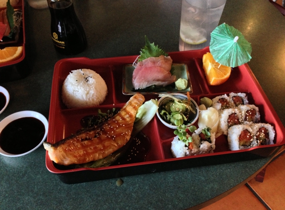 Hyuga Sushi - San Marcos, CA