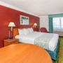 Days Inn & Suites by Wyndham Arlington Heights