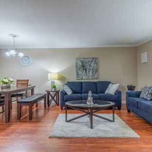 Falls of Bellaire - Houston, TX. 2 Bedroom Apartment - Living Room