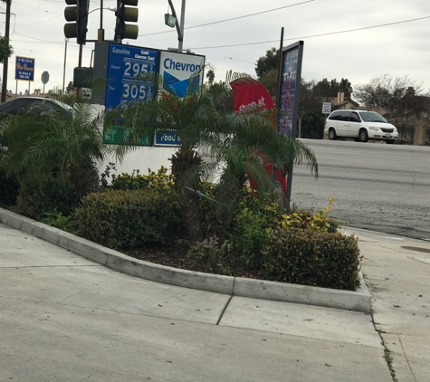 Chevron - Pico Rivera, CA