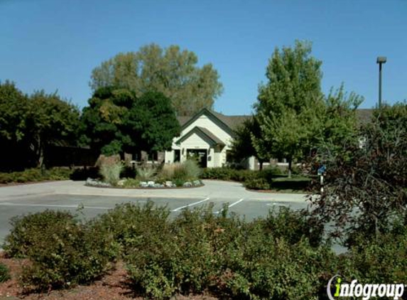 Heritage Court Assisted Living - West Des Moines, IA