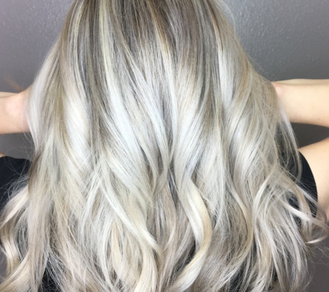 Cheryls Hairdesign - Salem, OR. Blonde Balayage