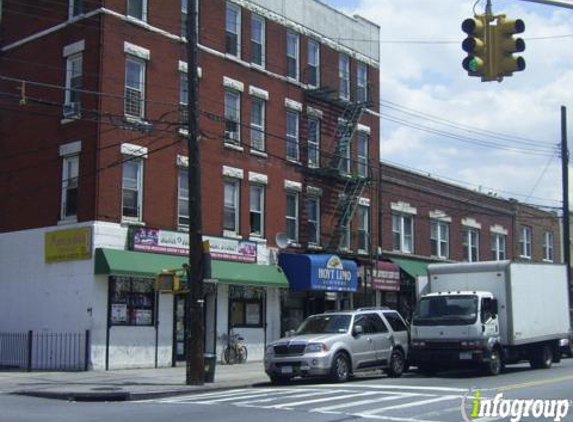 Claudio's Cafe - Long Island City, NY