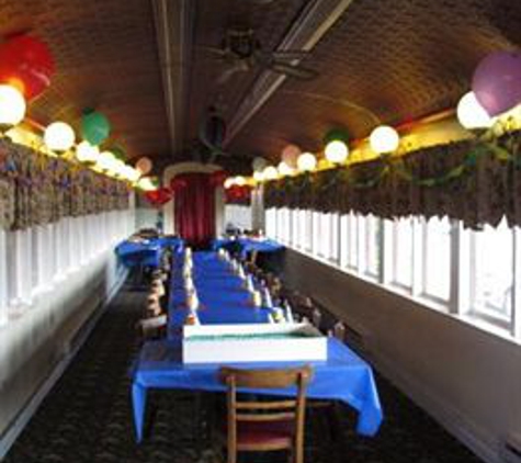 Red Caboose Motel & Gift Shop - Ronks, PA