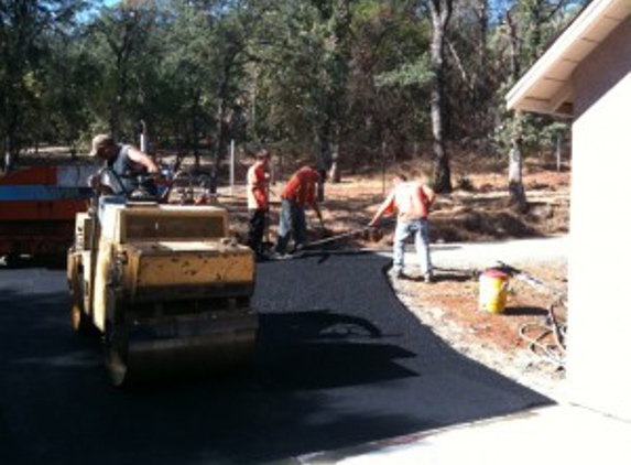 D & S Asphalt Sealing Co