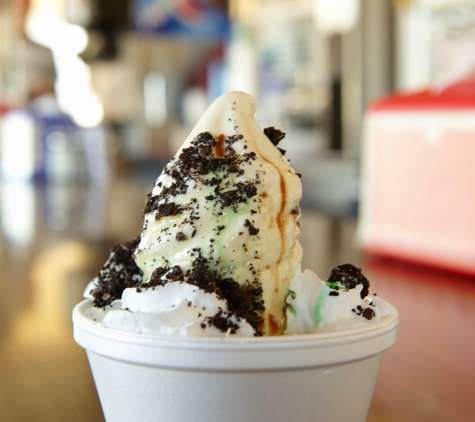 Goldie's Ice Cream Shoppe - Prairie City, IA