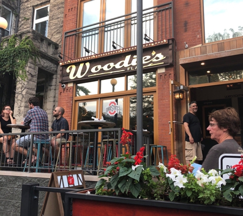 Woodie's Flat - Chicago, IL