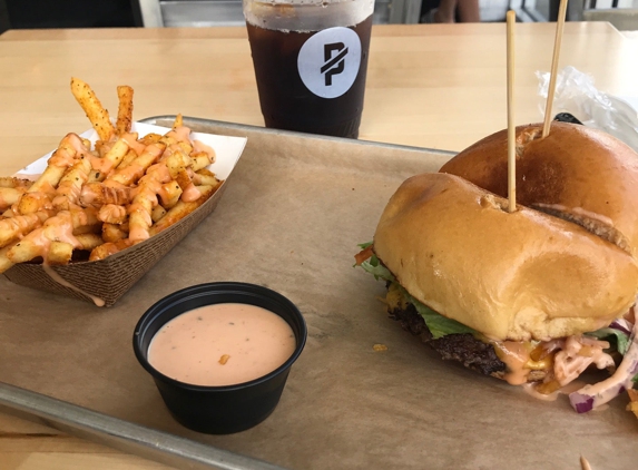 PINCHO Burgers and Kebabs - Miami, FL