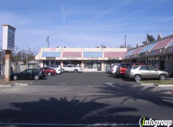 Carlos's Barber Beauty & Nail Salon - Fresno, CA