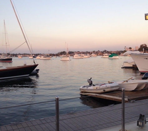 Yacht Club Newport Harbor - Newport Beach, CA