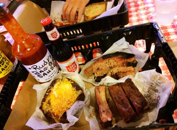 Rudy's Country Store & BBQ - Amarillo, TX