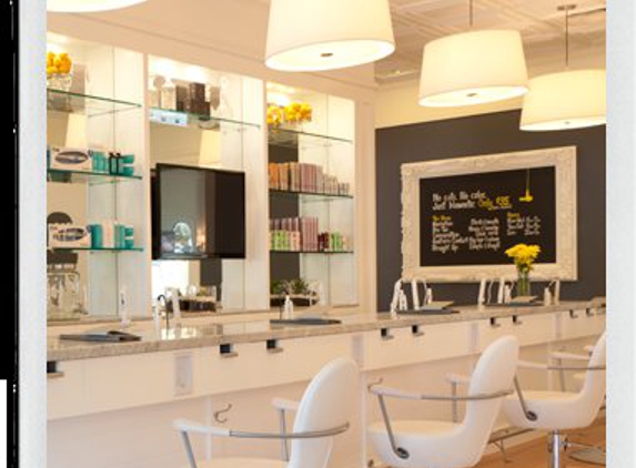 Drybar - Phoenix Camelback - Phoenix, AZ