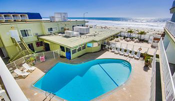 Surfer Beach Hotel - San Diego, CA