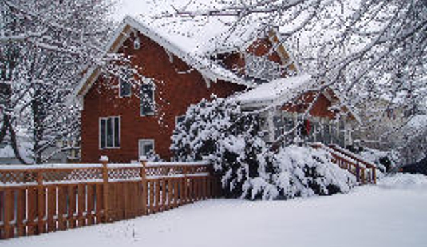 Custom Cedar Fences - Lathrup Village, MI