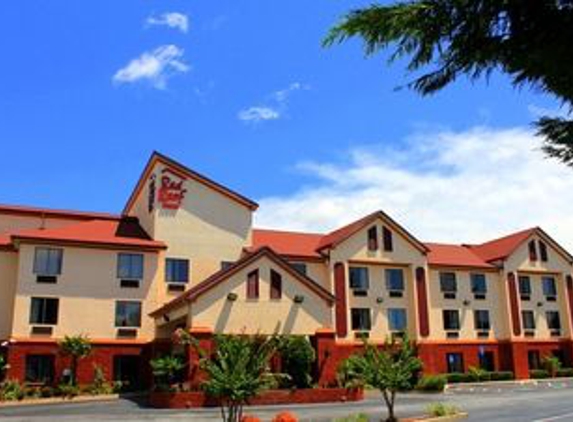 Red Roof Inn - Stockbridge, GA