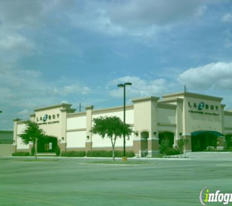 La-Z-Boy Furniture Galleries - Farmers Branch, TX