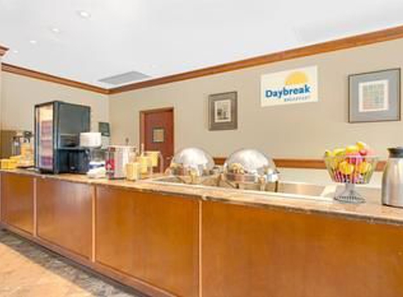 Days Inn - Saint Louis, MO