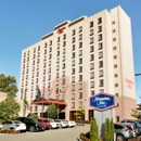 Hampton Inn New York - LaGuardia Airport - Hotels