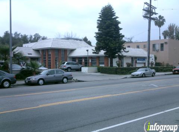 Van Nuys Healthcare Center - Van Nuys, CA