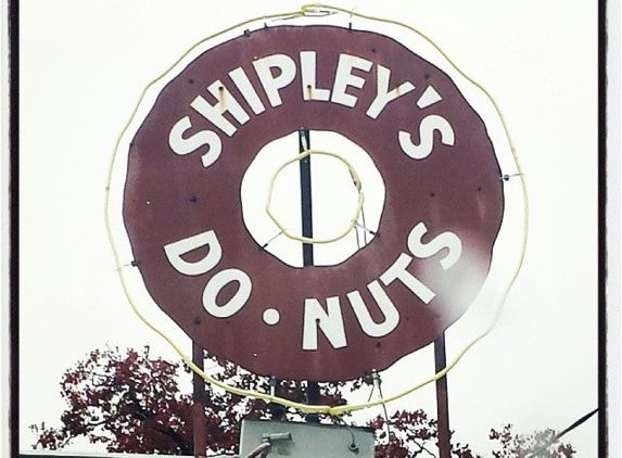 Shipley Do-Nuts - Houston, TX