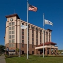 DoubleTree by Hilton Boston Logan Airport Chelsea - Hotels