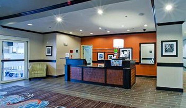 Hampton Inn & Suites Denison - Denison, TX