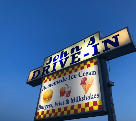 John's Drive-In - Montauk, NY