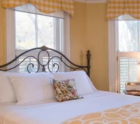 Love Lane Bed & Breakfast - Waynesville, NC