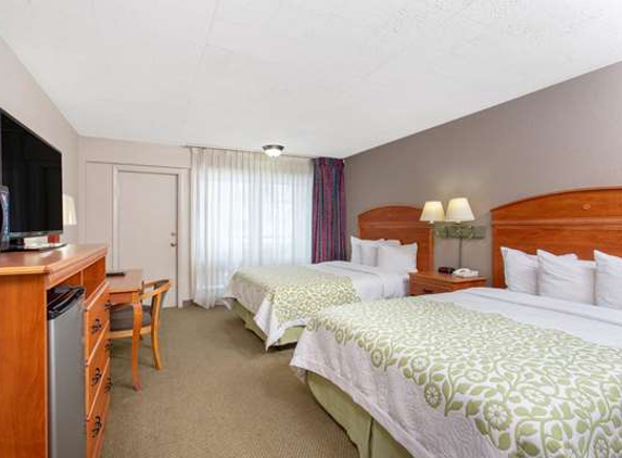 Claridge Motor Inn - Rhinelander, WI